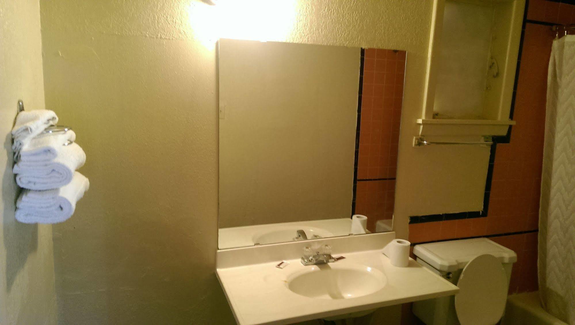 אמארילו Deluxe Inn מראה חיצוני תמונה